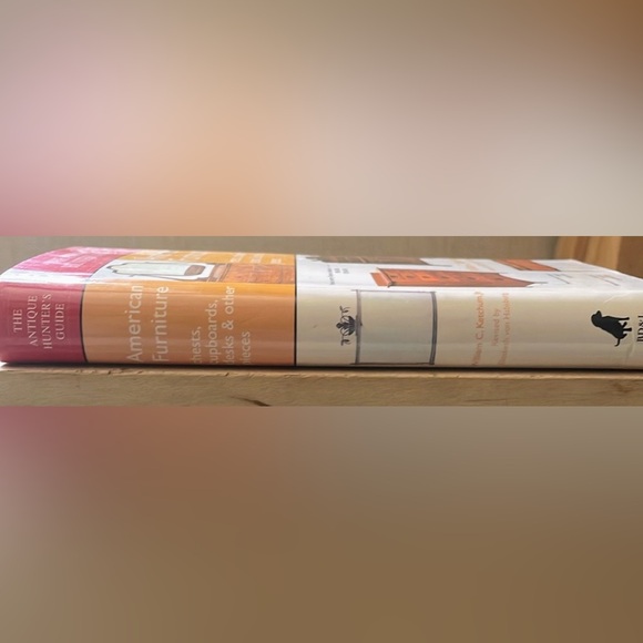 Antique Hunter’s Guide Hardback Book - Picture 8 of 8